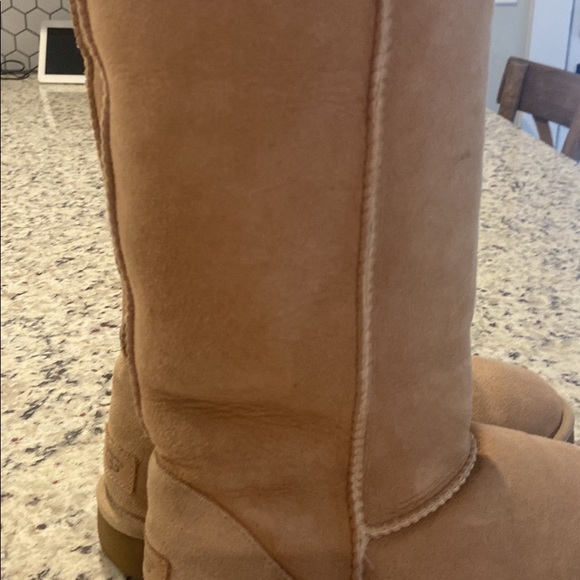 UGG Classic Tall II - Picture 3 of 6